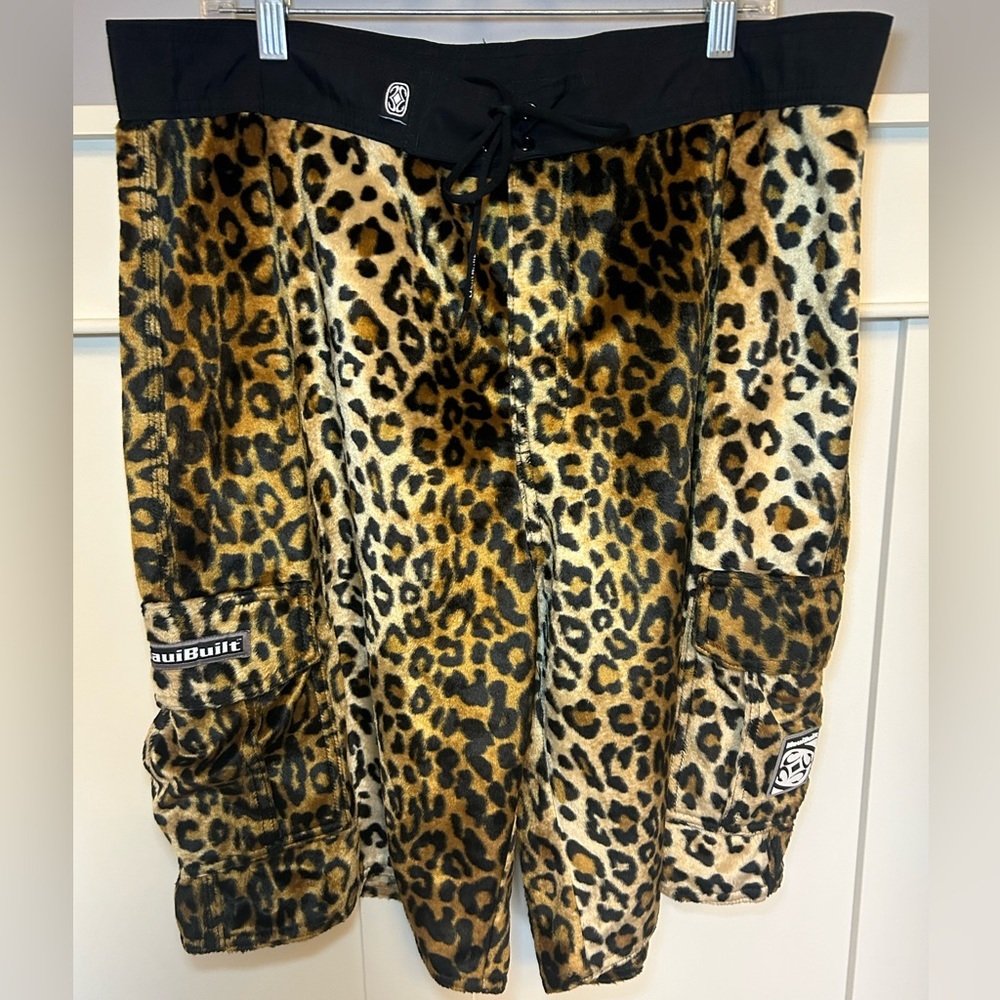 Vintage Maui Built fur leopard swim shorts
